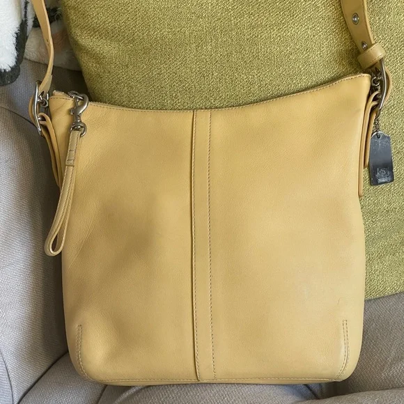 SOLD! Vintage Coach Yellow Leather Shoulder /Crossbody Handbag Purse No.9326 - Picture 11 of 11